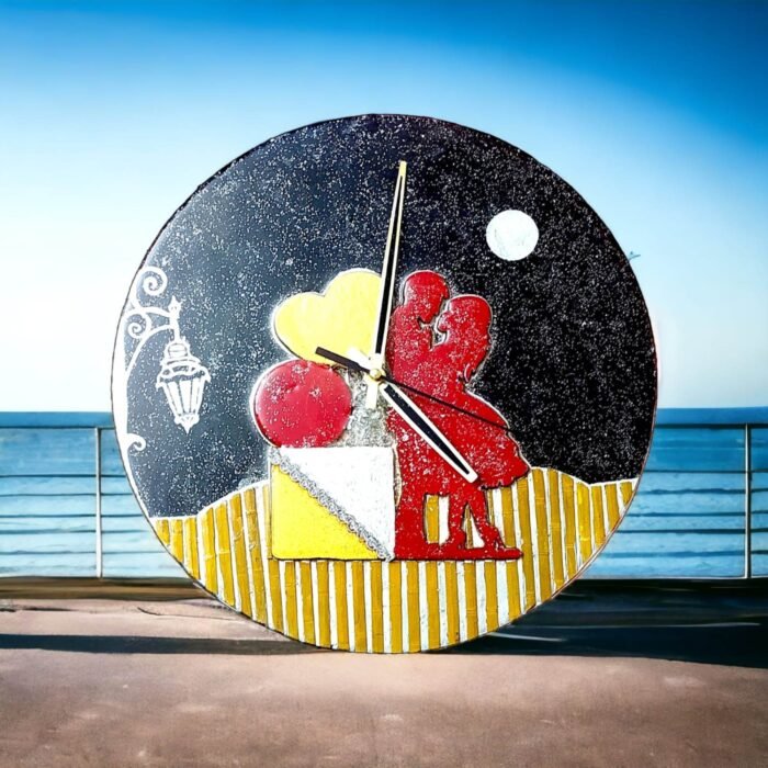Hum-Tum-3d-exclusive-CLOCK-4-1.jpg Cozy Love Clock