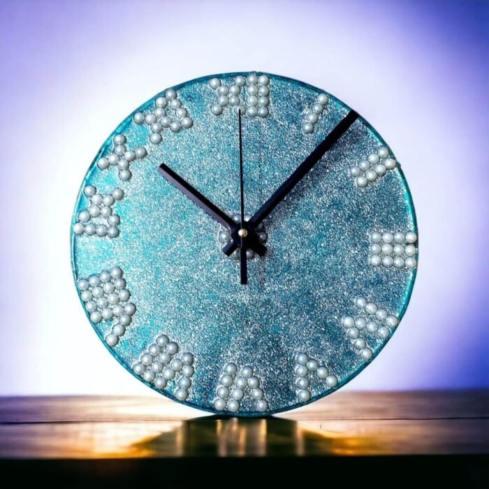 charming-clock6.jpg Charming Beed Clock