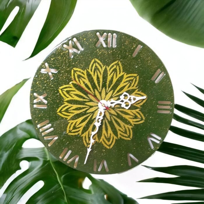 Astrological & Vastu Significance of the Green Rangoli–Kolam Clock