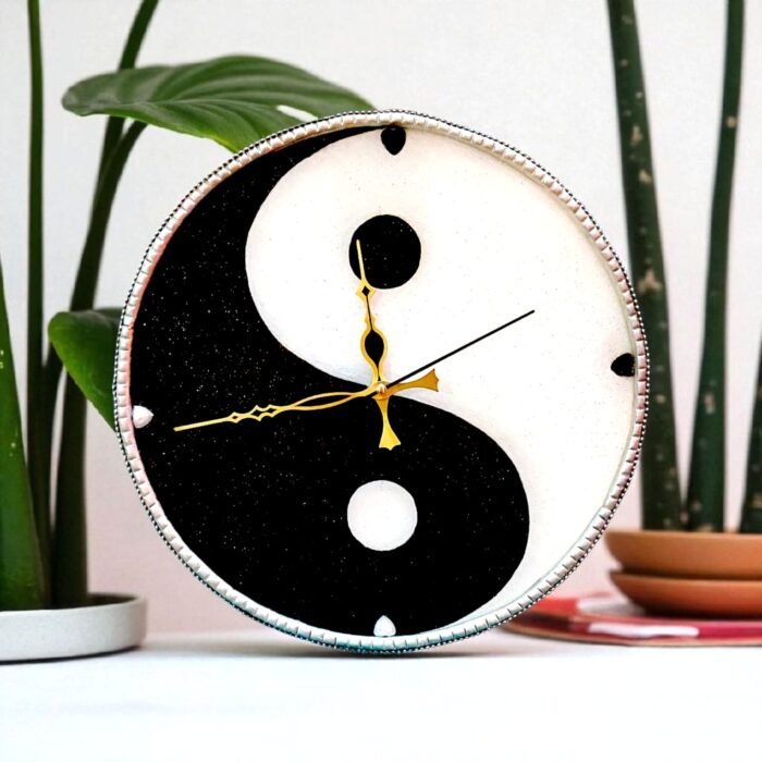 balance in harmony2 Balance and Harmony Yin-Yang Clock