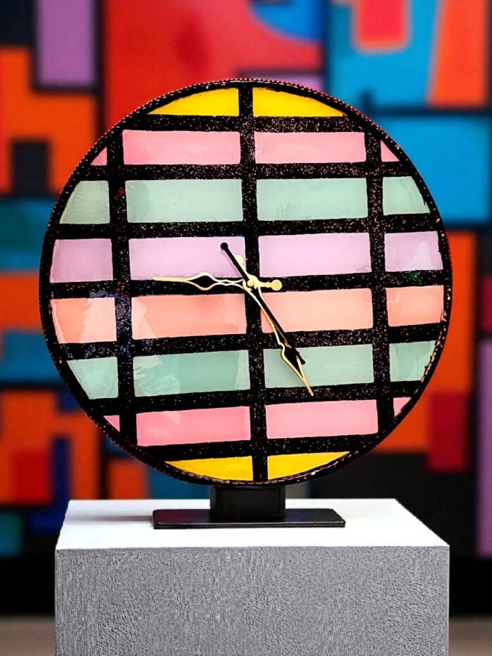 iluision pattern clock3 Grid Of Dreams Resin Clock